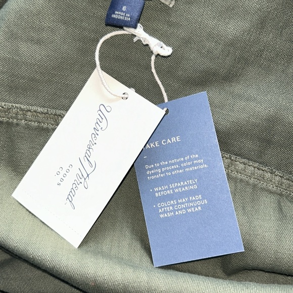 Women's Short Sleeve Button-Front Boilersuit - Universal Thread™ - Picture 4 of 5